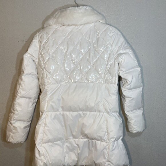 kate spade white puffa coat in shiny and matte nylon with faux fur collar - Picture 2 of 10